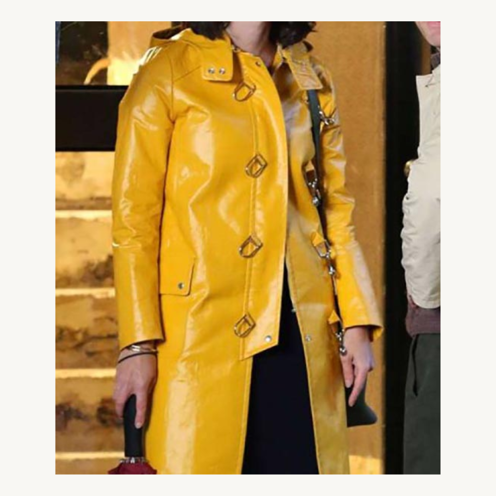 Rainy Day In New York Elle Fanning Coat